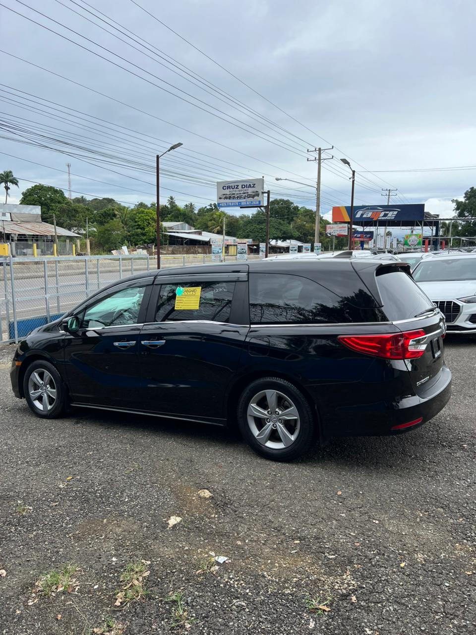 Honda Odyssey EX 2020 – ¡Comodidad, espacio y tecnología para toda la familia!