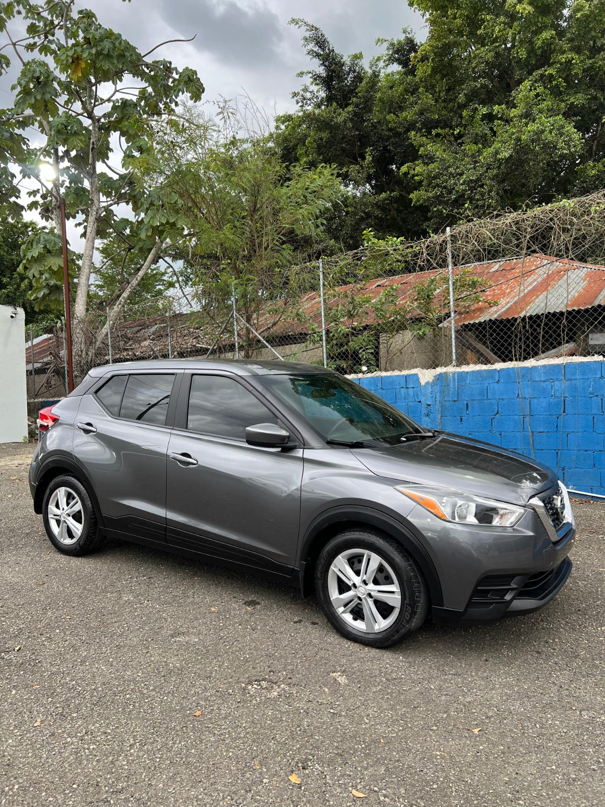 Nissan Kicks S 2020 – ¡La SUV urbana que combina estilo y eficiencia!