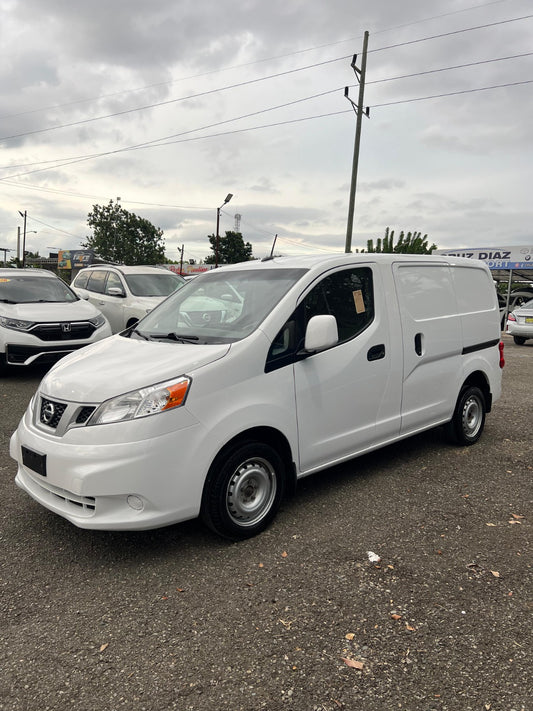 🚐 Nissan NV200 S 2020 – ¡Espacio, versatilidad y economía para tu negocio!