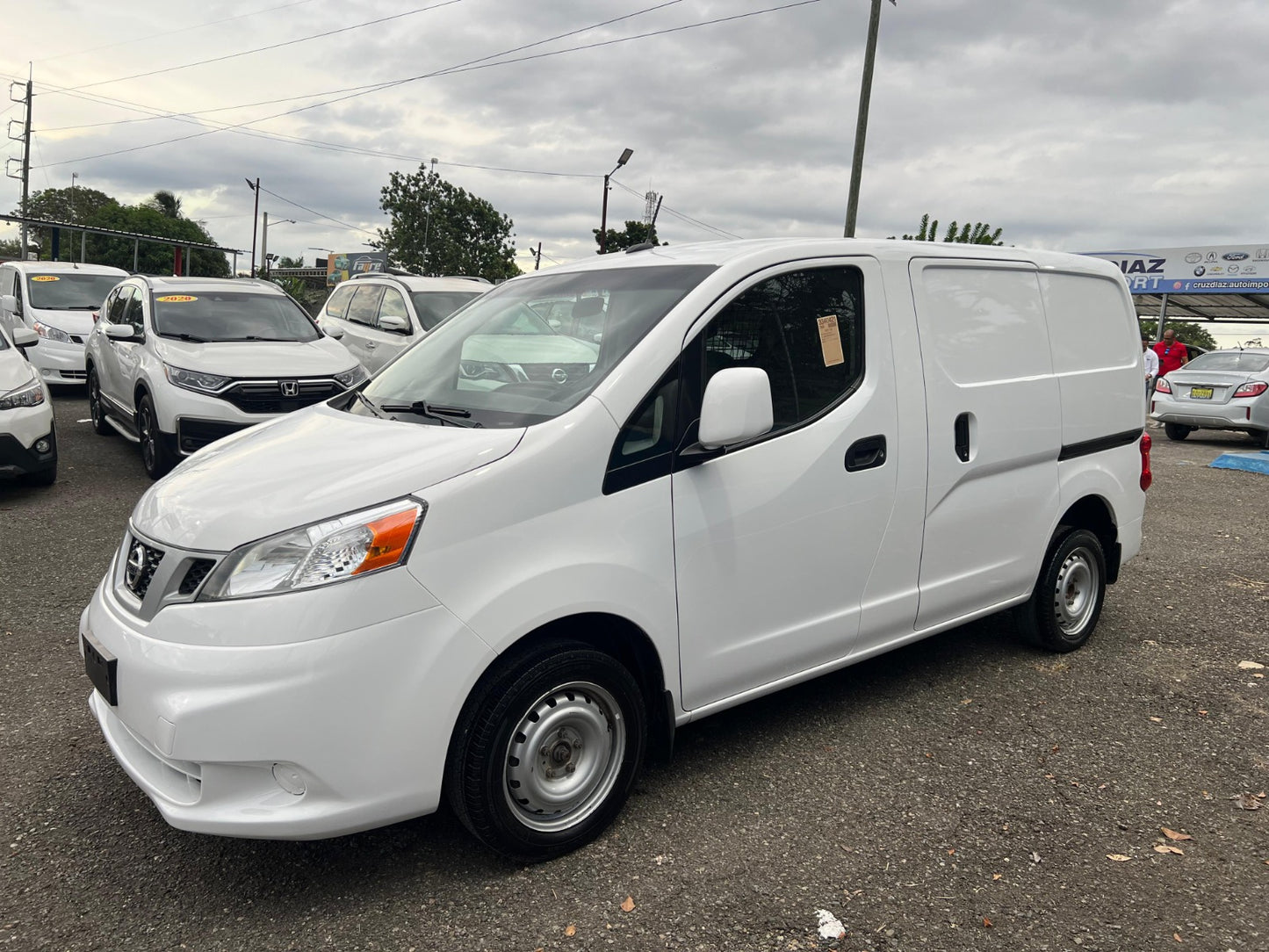 🚐 Nissan NV200 S 2020 – ¡Espacio, versatilidad y economía para tu negocio!
