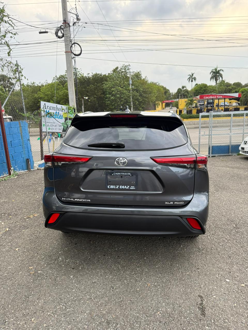 Toyota Highlander XLE AWD 2020 – ¡Potencia, lujo y tecnología en un solo SUV!