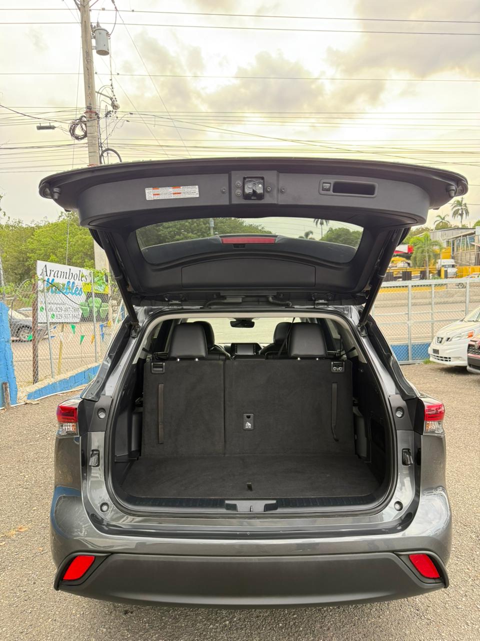 Toyota Highlander XLE AWD 2020 – ¡Potencia, lujo y tecnología en un solo SUV!