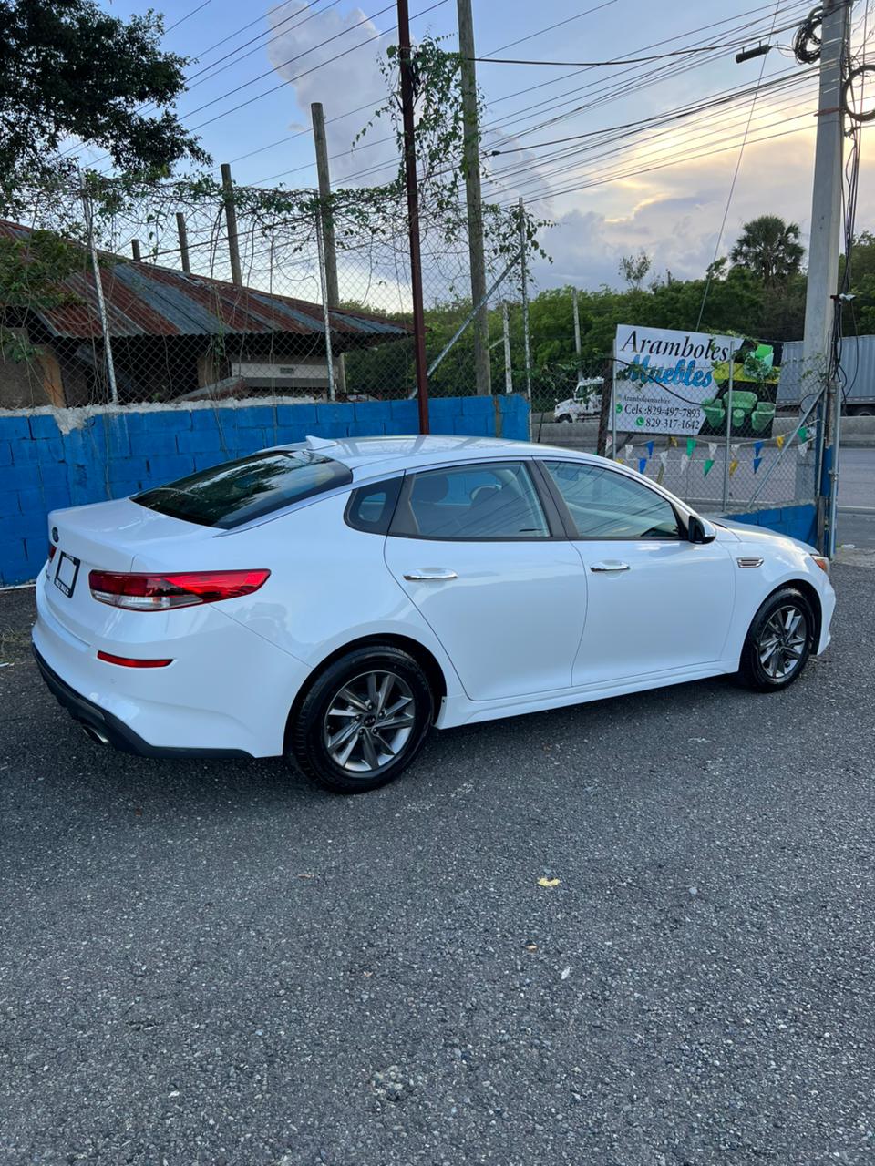 Kia Optima LX 2020 – ¡Elegancia, confort y eficiencia en cada trayecto!