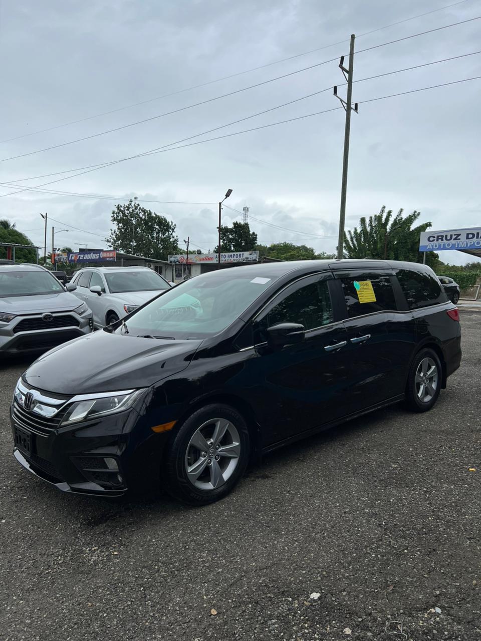 Honda Odyssey EX 2020 – ¡Comodidad, espacio y tecnología para toda la familia!