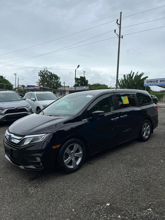 Honda Odyssey EX 2020 – ¡Comodidad, espacio y tecnología para toda la familia!