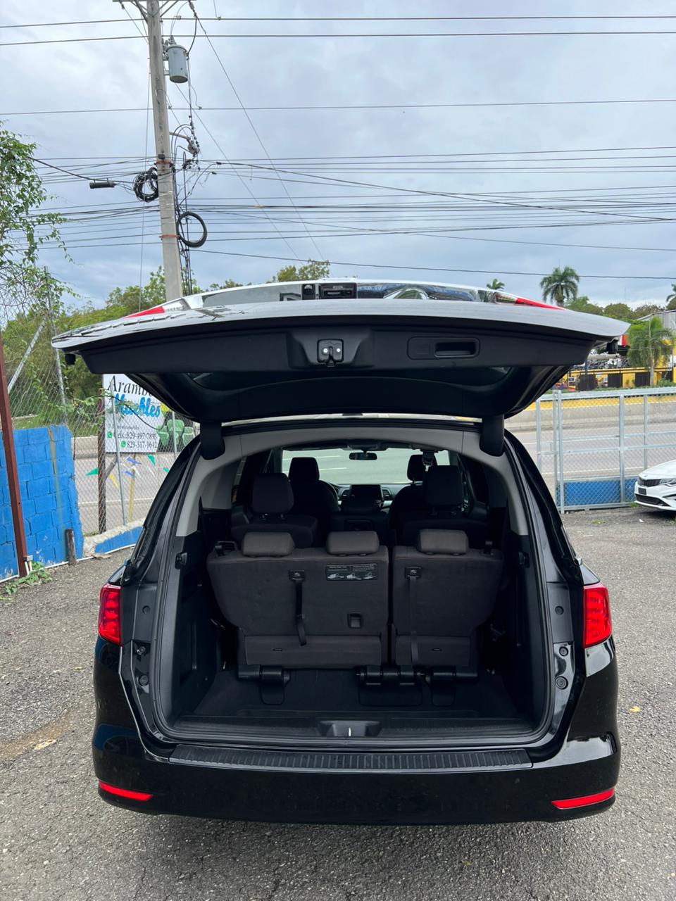 Honda Odyssey EX 2020 – ¡Comodidad, espacio y tecnología para toda la familia!