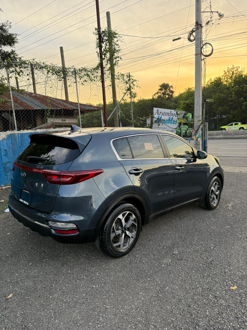 Kia Sportage LX AWD 2021 – ¡Aventura, estilo y rendimiento en un solo SUV!