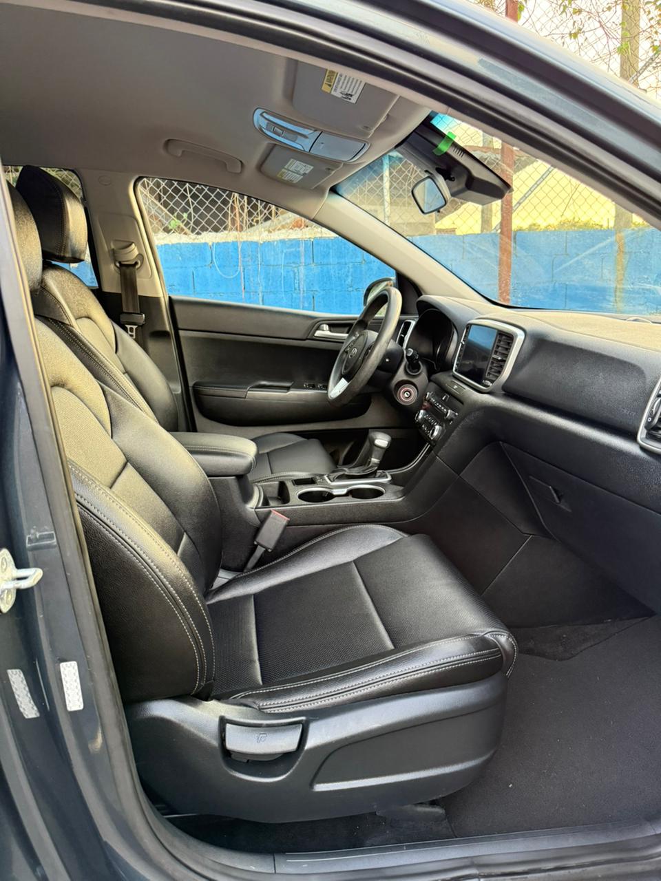 Kia Sportage LX AWD 2021 – ¡Aventura, estilo y rendimiento en un solo SUV!