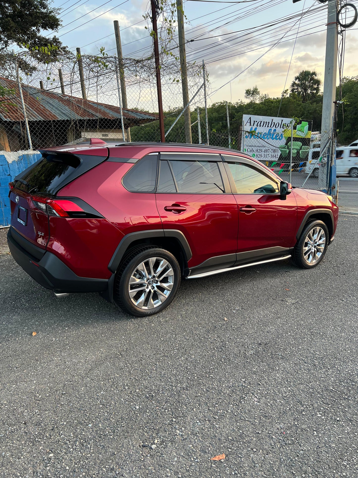 TOYOTA RAV4 XLE PREMIUM 2019