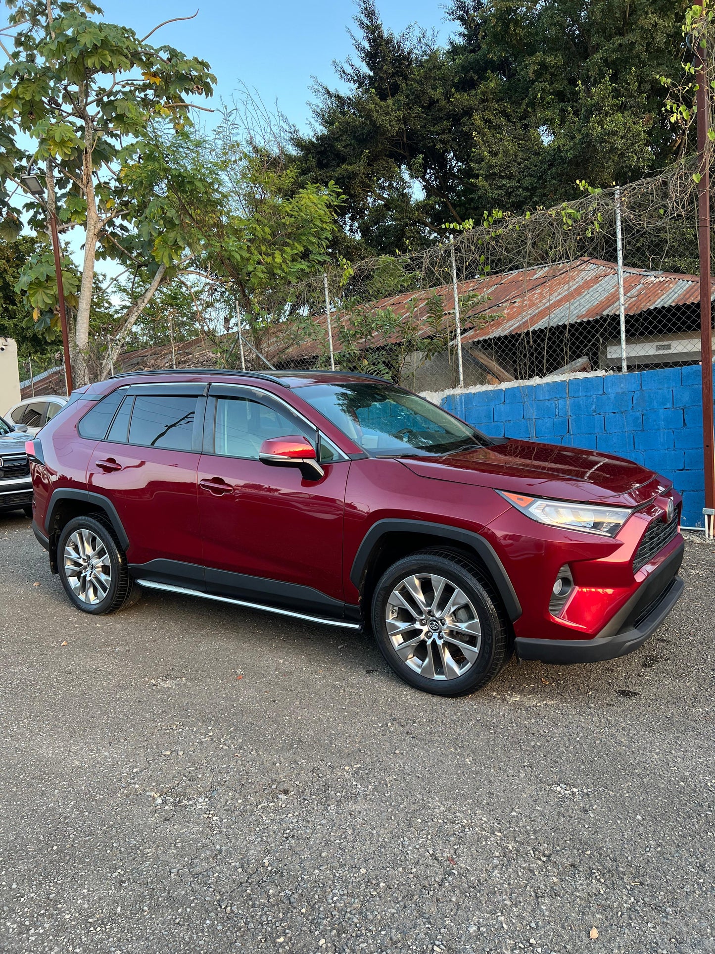 TOYOTA RAV4 XLE PREMIUM 2019