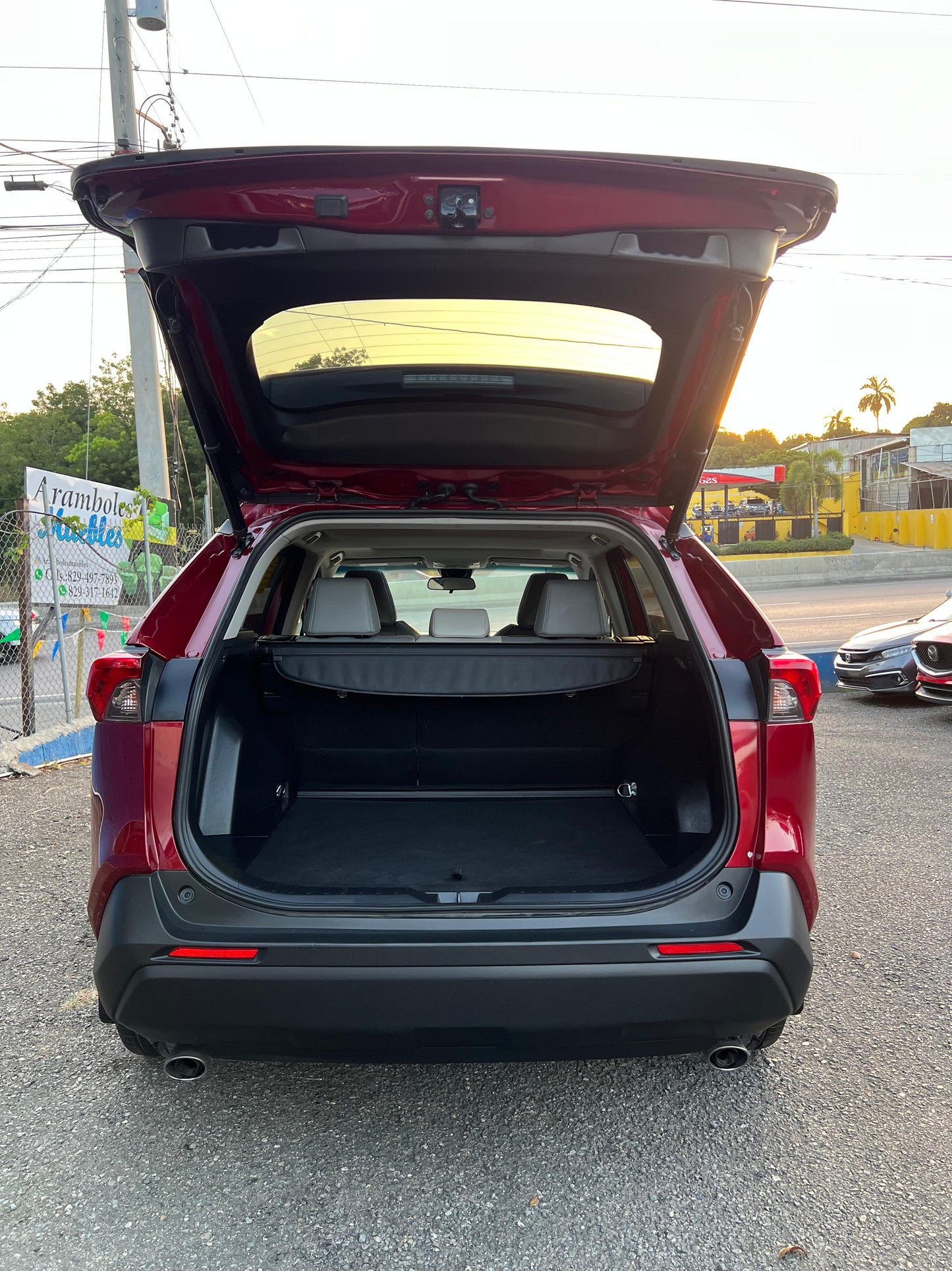 TOYOTA RAV4 XLE PREMIUM 2019